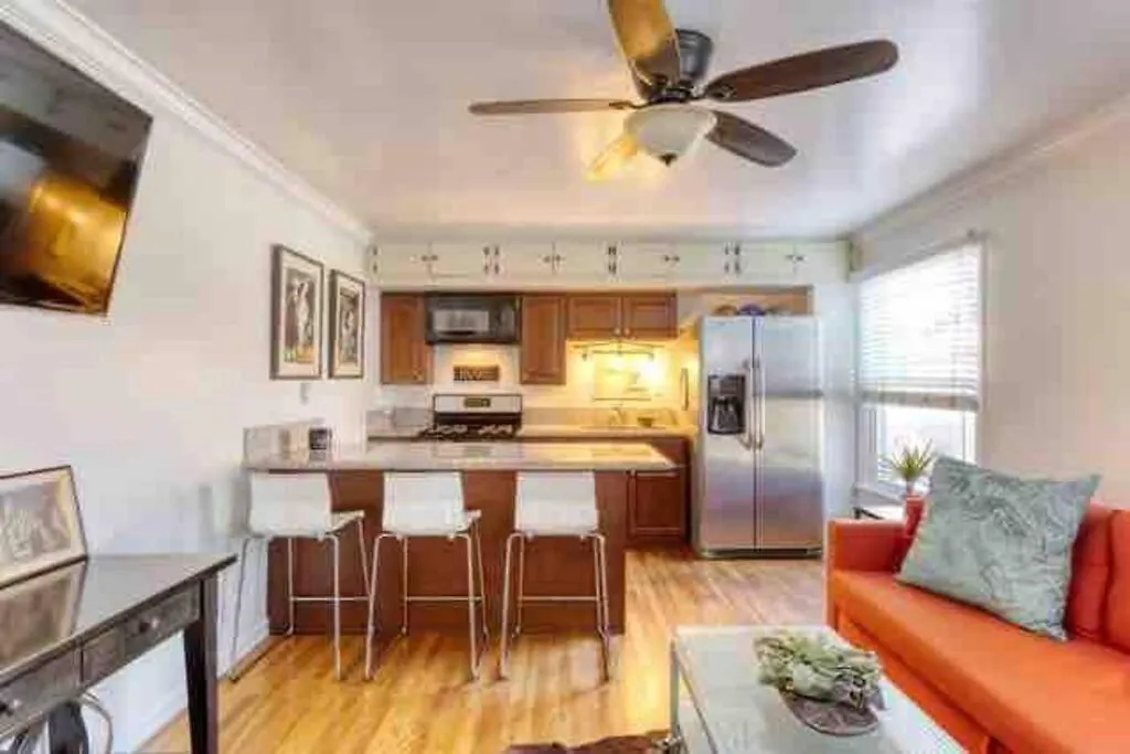 Apartment Belmont Shore Beach Bungalow, 2 Min Walk To Town! Long Beach